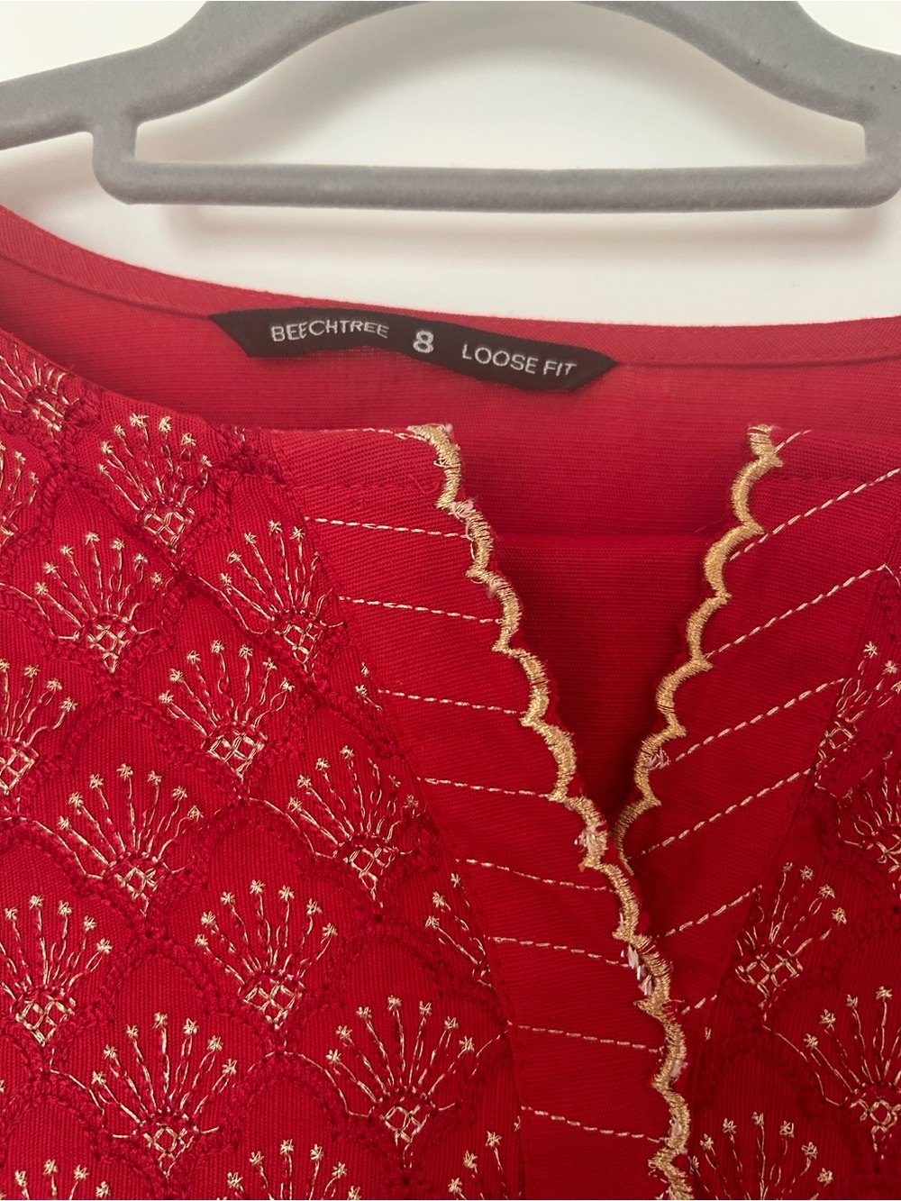 Beechtree, red, khaddar, Embroidered women’s Kurta with trouser. - Picture 2 of 8
